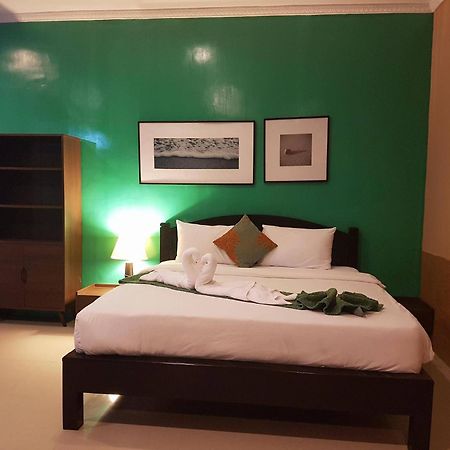Phuket Siam Villas - Sha Plus Chalong Exterior foto
