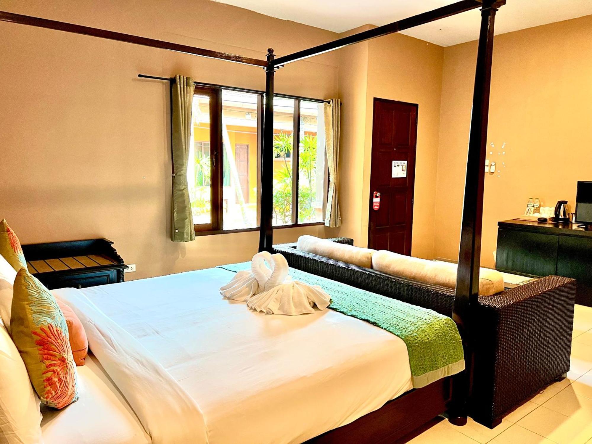 Phuket Siam Villas - Sha Plus Chalong Exterior foto