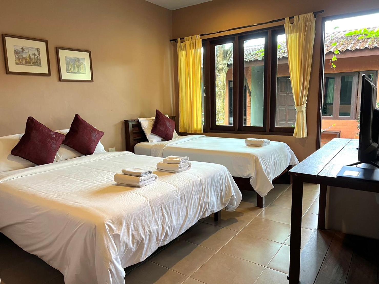 Phuket Siam Villas - Sha Plus Chalong Exterior foto